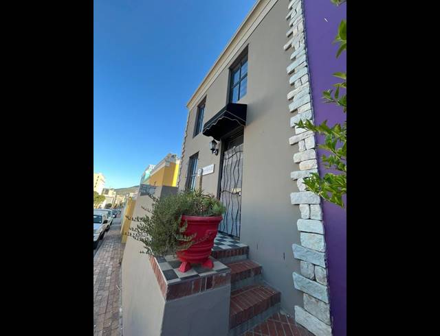 2 BEDROOM PROPERTY TO RENT IN BO KAAP